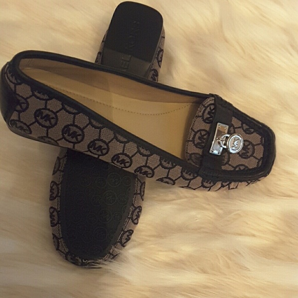 Michael kors flat - Picture 6 of 7